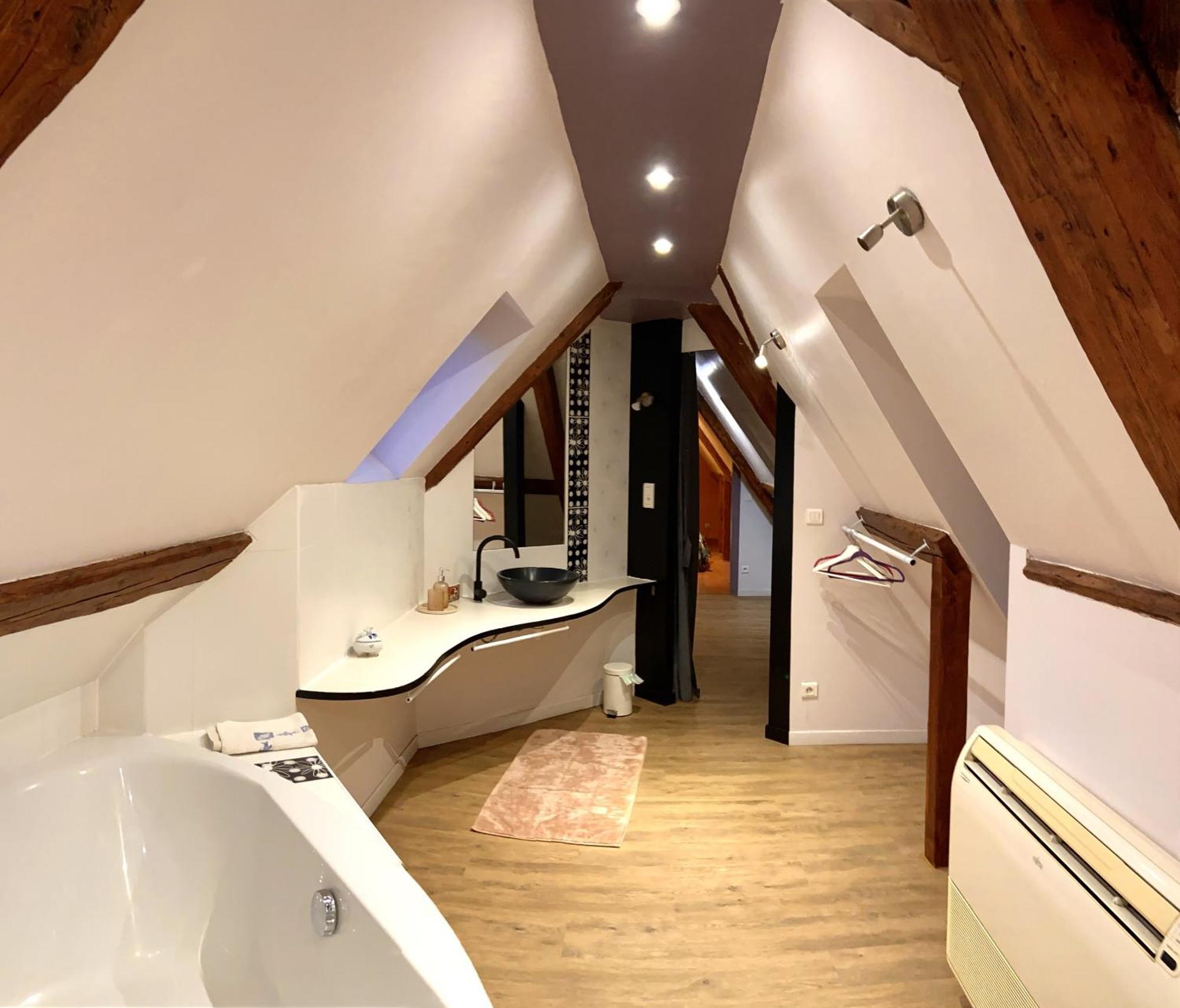 Le 8 de Coeur - 3 Chambres dont 2 climatisees - Garage gratuit Colmar Extérieur photo